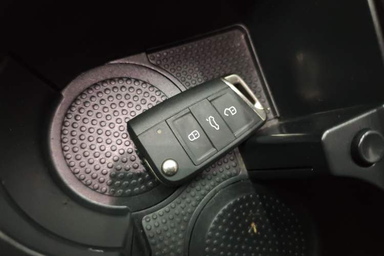 Used Volkswagen Sagitar 2020 280TSI DSG Comfort Version China VI Standard Interior 1
