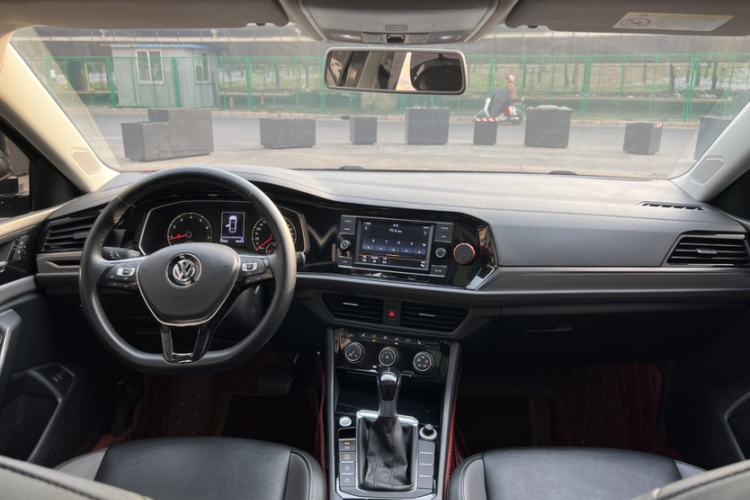 Used Volkswagen Sagitar 2020 280TSI DSG Comfort Version China VI Standard Interior 1