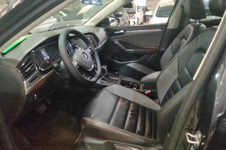 Used Volkswagen Sagitar 2020 200TSI DSG Comfort Version China VI Standard Interior 1