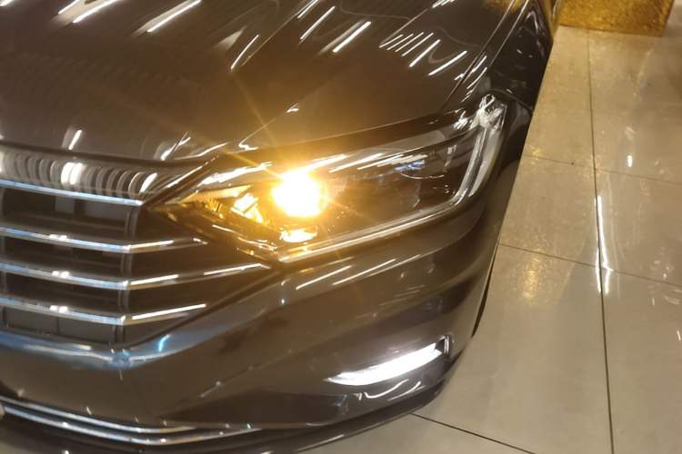 Used Volkswagen Sagitar 2020 280TSI DSG Comfort Version China VI Standard Left Front Headlight