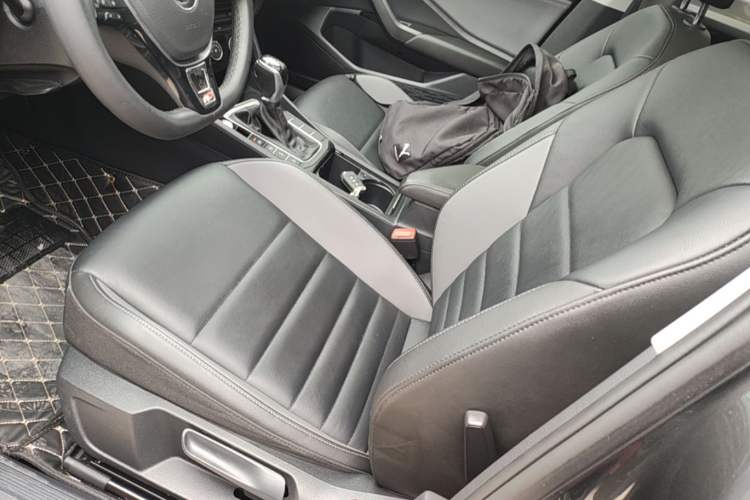 Used Volkswagen Sagitar 2020 280TSI DSG Comfort Version China VI Standard Left Front Seat