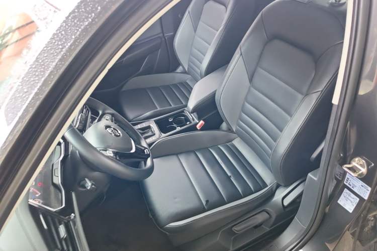 Used Volkswagen Sagitar 2020 280TSI DSG Comfort Version China VI Standard Left Front Seat