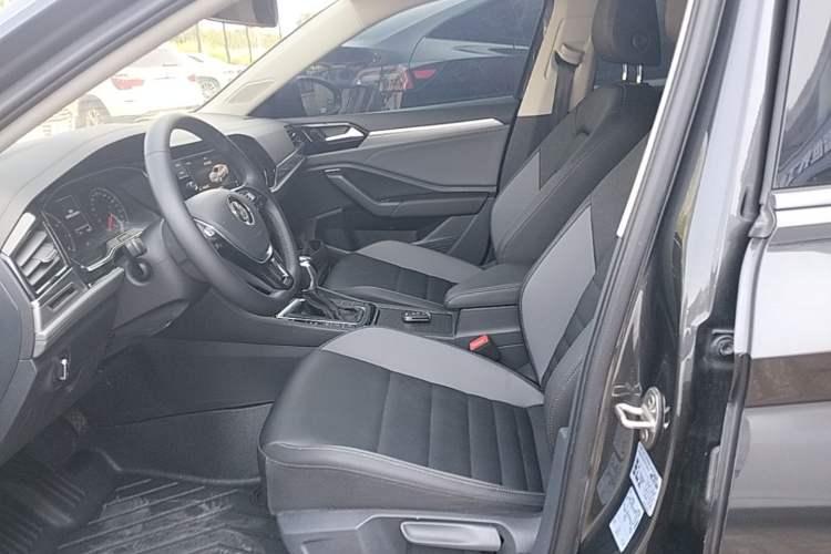 Used Volkswagen Sagitar 2020 280TSI DSG Comfort Version China VI Standard Left Front Seat