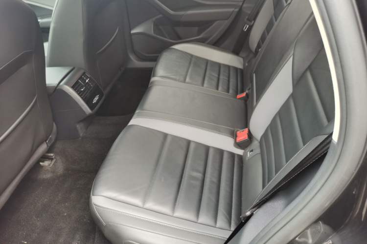 Used Volkswagen Sagitar 2020 280TSI DSG Comfort Version China VI Standard Left Rear Seat