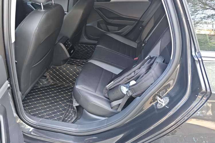 Used Volkswagen Sagitar 2020 200TSI DSG Comfort Version China VI Standard Left Rear Seat