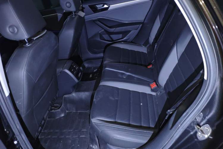 Used Volkswagen Sagitar 2020 200TSI DSG Comfort Version China VI Standard Left Rear Seat