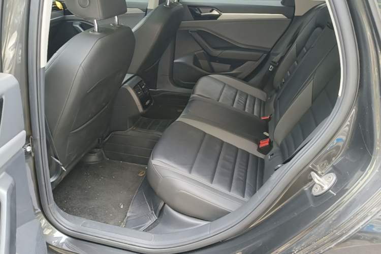 Used Volkswagen Sagitar 2020 280TSI DSG Comfort Version China VI Standard Left Rear Seat