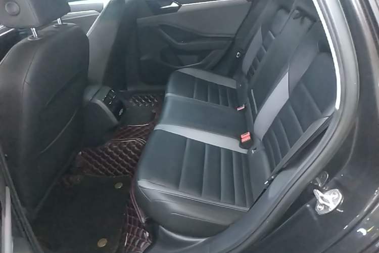 Used Volkswagen Sagitar 2020 280TSI DSG Comfort Version China VI Standard Left Rear Seat