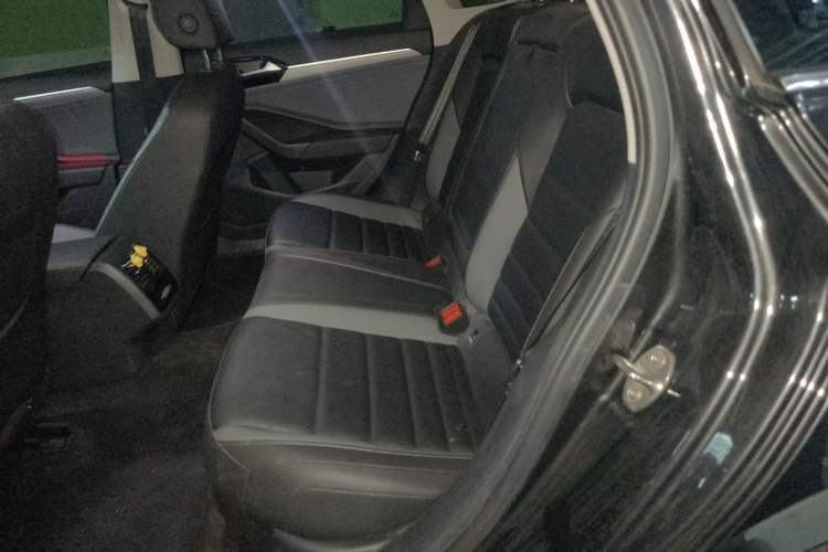 Used Volkswagen Sagitar 2020 200TSI DSG Comfort Version China VI Standard Left Rear Seat