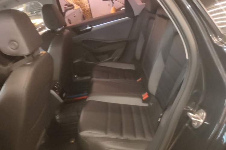Used Volkswagen Sagitar 2020 280TSI DSG Comfort Version China VI Standard Left Rear Seat