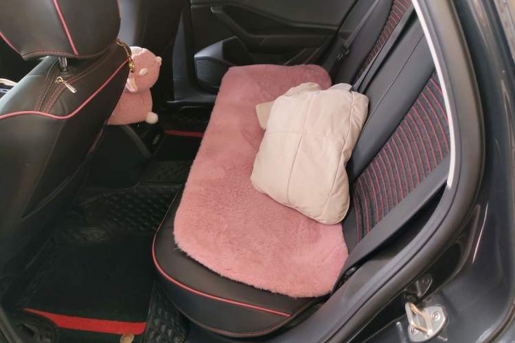 Used Volkswagen Sagitar 2020 280TSI DSG Comfort Version China V Standard Left Rear Seat