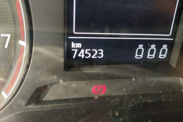Used Volkswagen Sagitar 2020 280TSI DSG Comfort Version China VI Standard Odometer Close Up