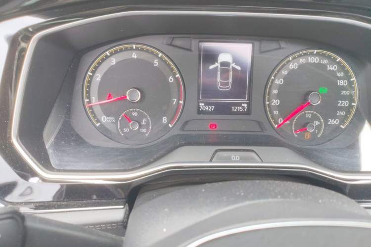 Used Volkswagen Sagitar 2020 280TSI DSG Comfort Version China VI Standard Odometer Close Up