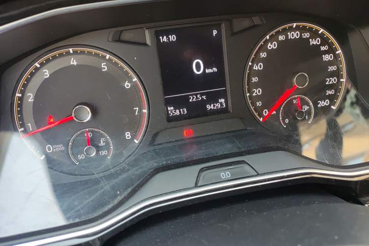 Used Volkswagen Sagitar 2020 280TSI DSG Comfort Version China VI Standard Odometer Close Up
