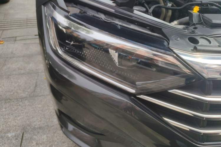 Used Volkswagen Sagitar 2020 280TSI DSG Comfort Version China VI Standard Right Front Headlight