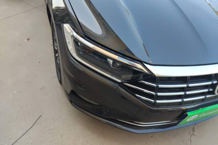 Used Volkswagen Sagitar 2020 280TSI DSG Comfort Version China VI Standard Right Front Headlight