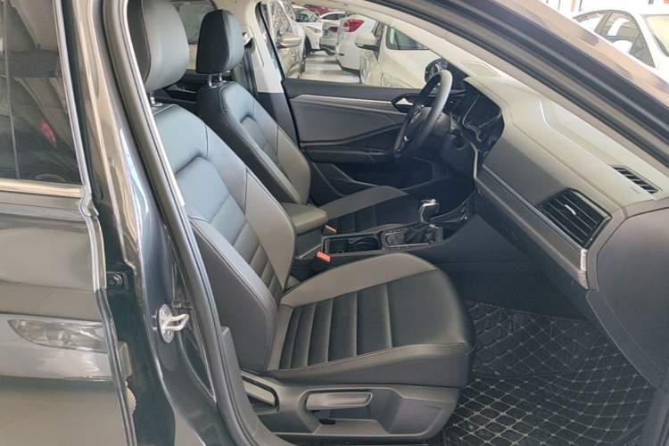 Used Volkswagen Sagitar 2020 200TSI DSG Comfort Version China VI Standard Right Front Seat