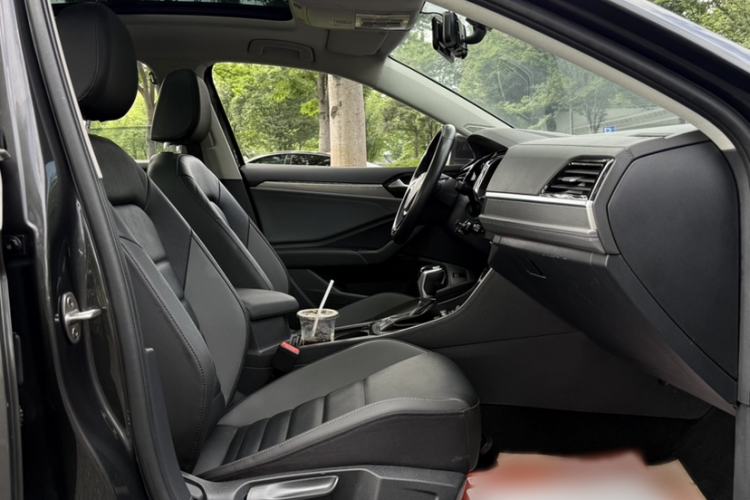 Used Volkswagen Sagitar 2020 280TSI DSG Comfort Version China VI Standard Right Front Seat