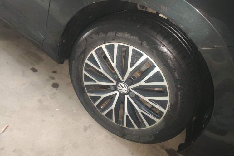 Used Volkswagen Sagitar 2020 200TSI DSG Comfort Version China VI Standard Right Front Wheel Hub