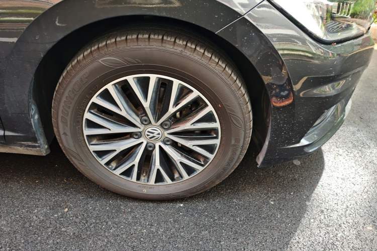 Used Volkswagen Sagitar 2020 200TSI DSG Comfort Version China VI Standard Right Front Wheel Hub