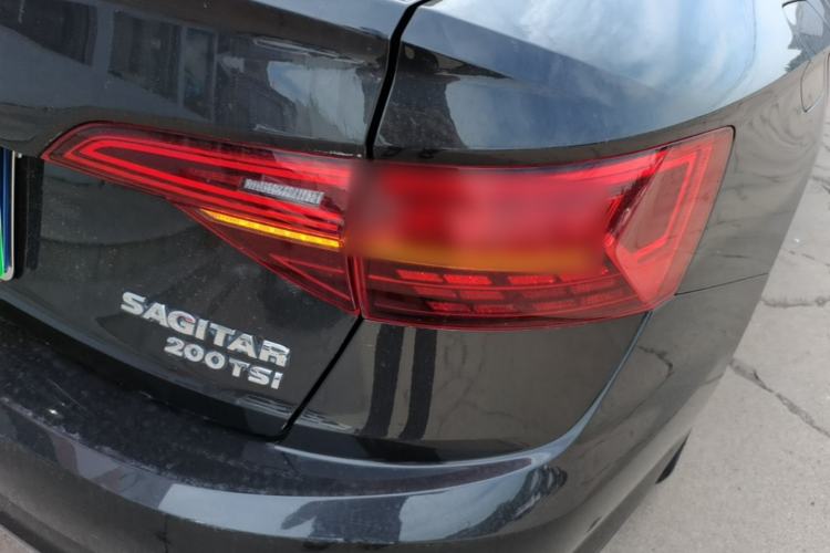 Used Volkswagen Sagitar 2020 200TSI DSG Comfort Version China VI Standard Right Rear Taillight