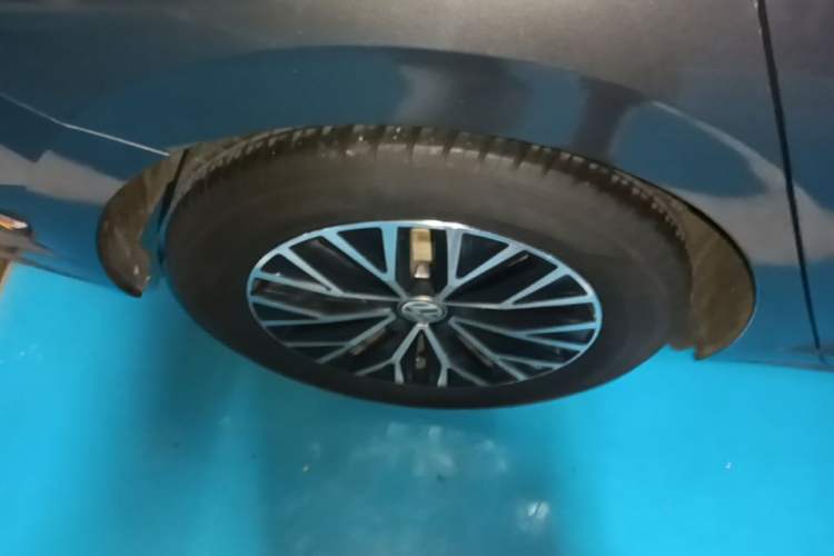 Used Volkswagen Sagitar 2020 280TSI DSG Comfort Version China VI Standard Right Rear Wheel Hub
