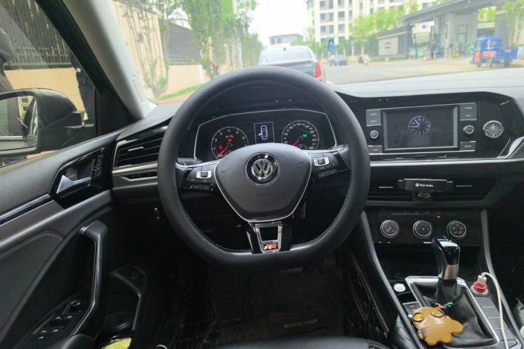 Used Volkswagen Sagitar 2020 280TSI DSG Comfort Version China VI Standard Steering Wheel
