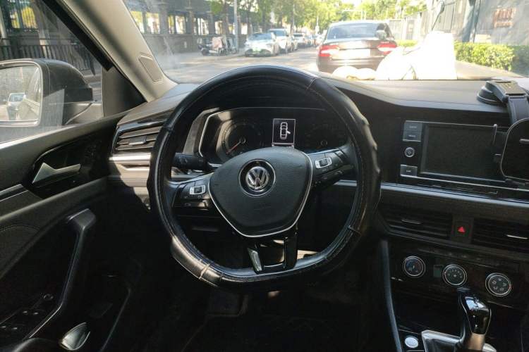 Used Volkswagen Sagitar 2020 280TSI DSG Comfort Version China VI Standard Steering Wheel