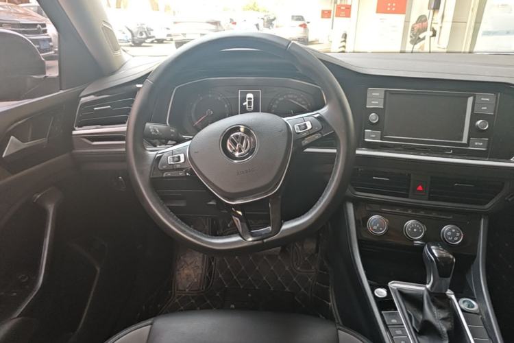 Used Volkswagen Sagitar 2020 200TSI DSG Comfort Version China VI Standard Steering Wheel