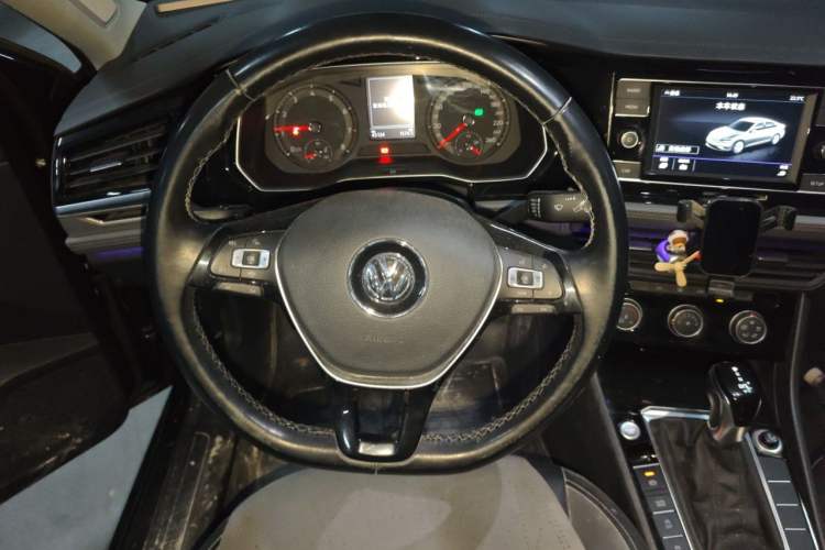 Used Volkswagen Sagitar 2020 200TSI DSG Comfort Version China VI Standard Steering Wheel