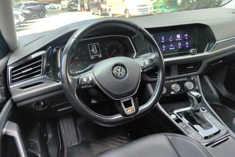 Used Volkswagen Sagitar 2020 200TSI DSG Comfort Version China VI Standard Steering Wheel