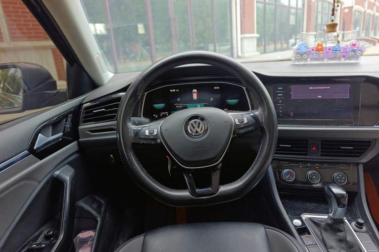 Used Volkswagen Sagitar 2020 280TSI DSG Comfort Version China VI Standard Steering Wheel