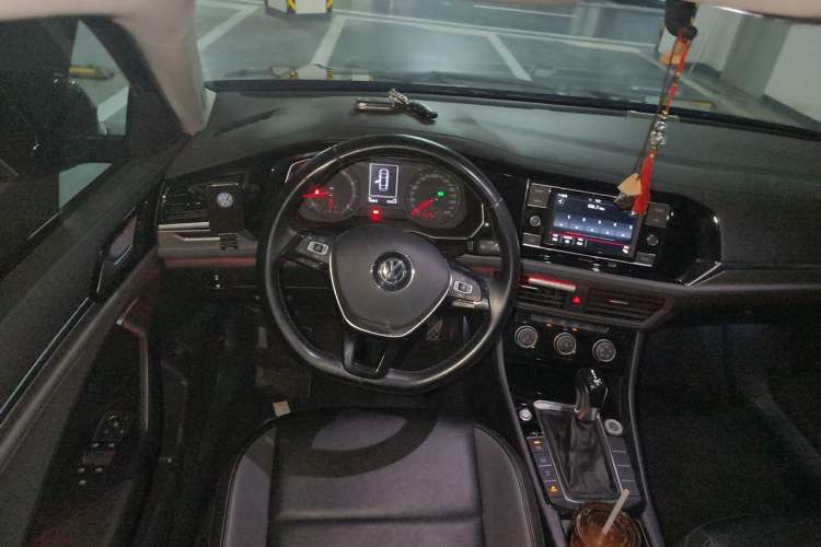 Used Volkswagen Sagitar 2020 200TSI DSG Comfort Version China VI Standard Steering Wheel