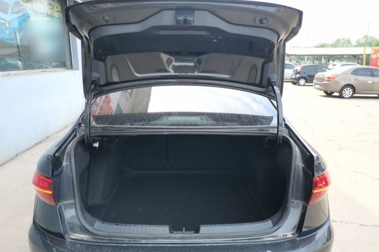 Used Volkswagen Sagitar 2020 200TSI DSG Comfort Version China VI Standard Trunk
