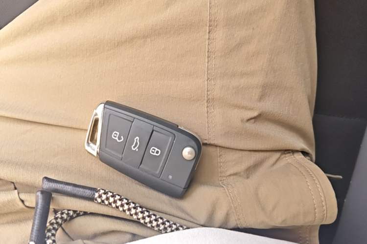 Used Volkswagen Sagitar 2020 200TSI DSG Comfort Version China VI Standard Vehicle Key