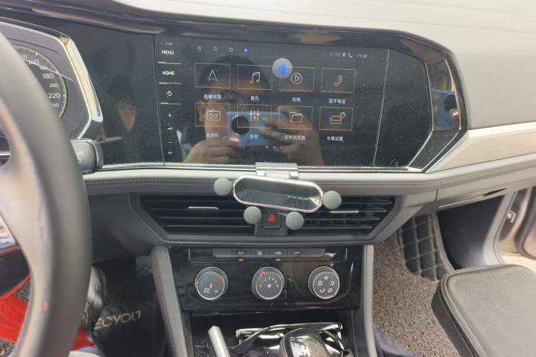 Used Volkswagen Sagitar 2020 280TSI DSG Comfort Version China VI Standard Audio And AC Panel
