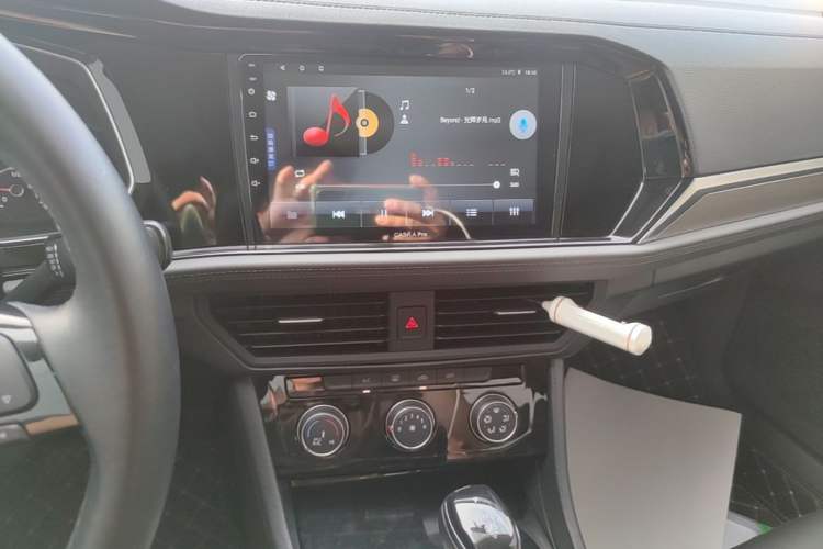 Used Volkswagen Sagitar 2020 280TSI DSG Comfort Version China VI Standard Audio And AC Panel