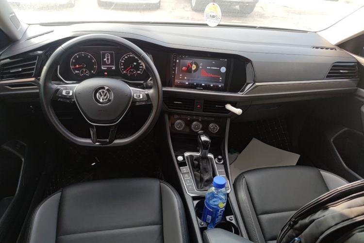 Used Volkswagen Sagitar 2020 280TSI DSG Comfort Version China VI Standard Center Console