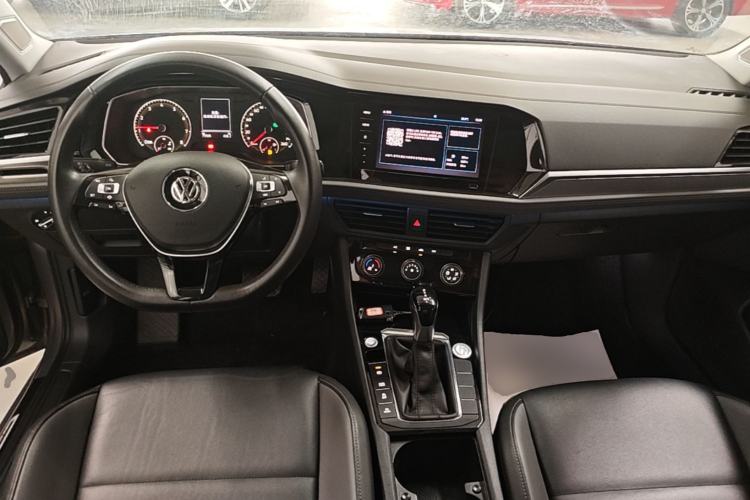 Used Volkswagen Sagitar 2020 280TSI DSG Comfort Version China VI Standard Center Console