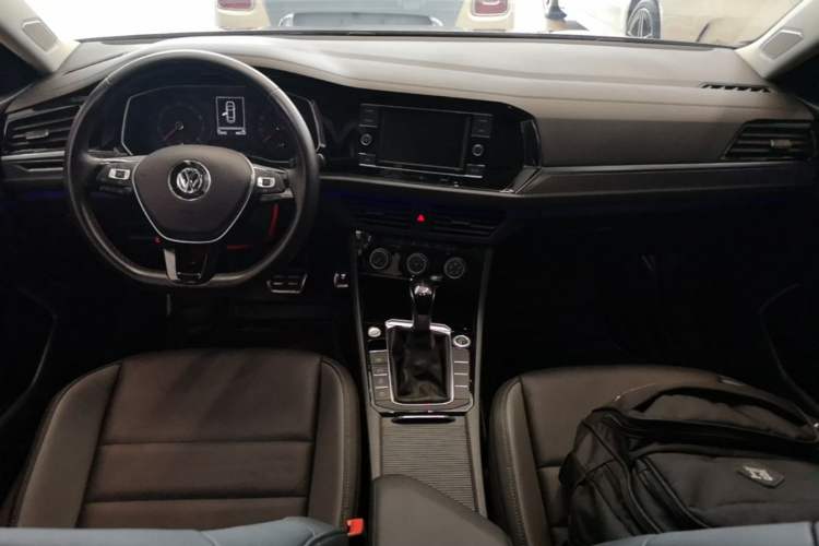 Used Volkswagen Sagitar 2020 280TSI DSG Comfort Version China VI Standard Center Console