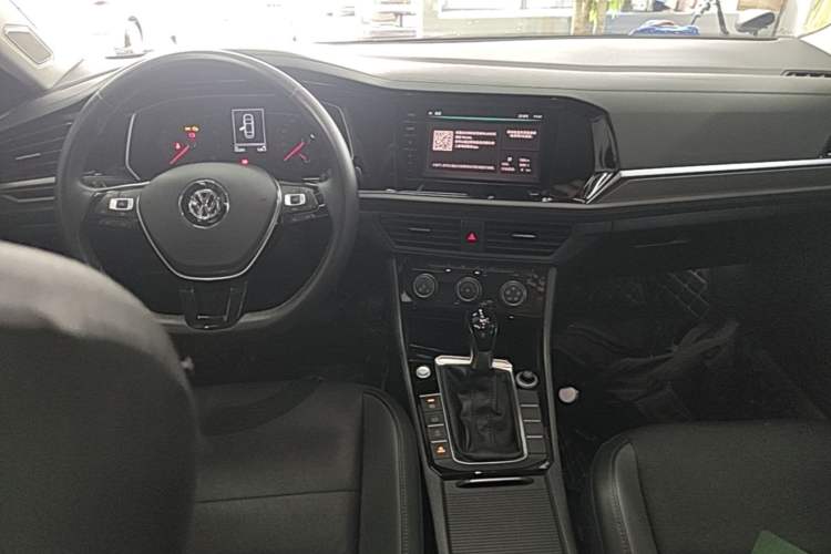 Used Volkswagen Sagitar 2020 280TSI DSG Comfort Version China VI Standard Center Console