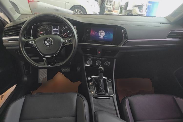 Used Volkswagen Sagitar 2020 280TSI DSG Comfort Version China VI Standard Center Console