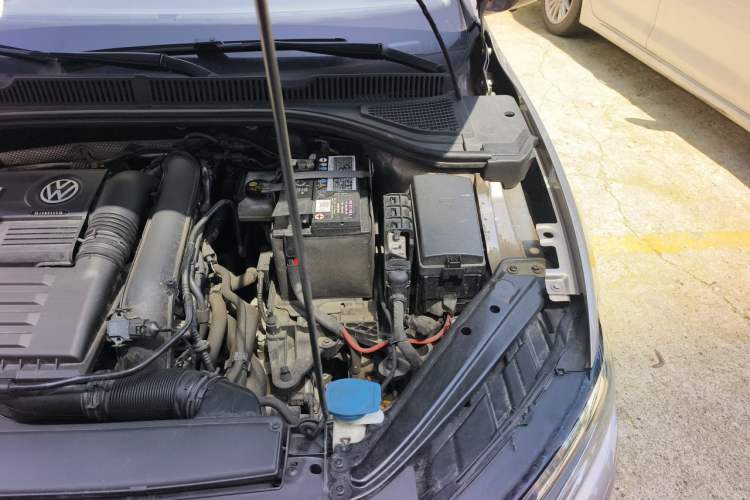 Used Volkswagen Sagitar 2020 280TSI DSG Comfort Version China VI Standard Engine Bay Left