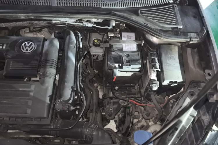 Used Volkswagen Sagitar 2020 200TSI Manual Comfort Version China VI Standard Engine Bay Left
