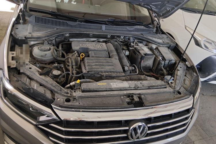 Used Volkswagen Sagitar 2020 280TSI DSG Comfort Version China VI Standard Engine Bay
