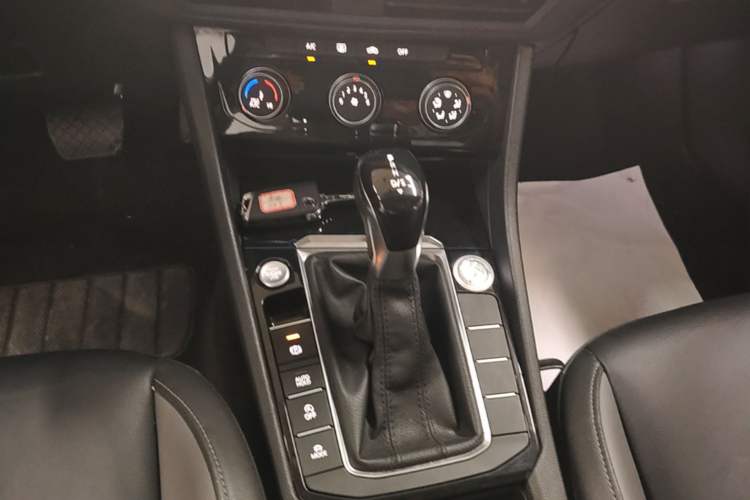 Used Volkswagen Sagitar 2020 280TSI DSG Comfort Version China VI Standard Gear Lever
