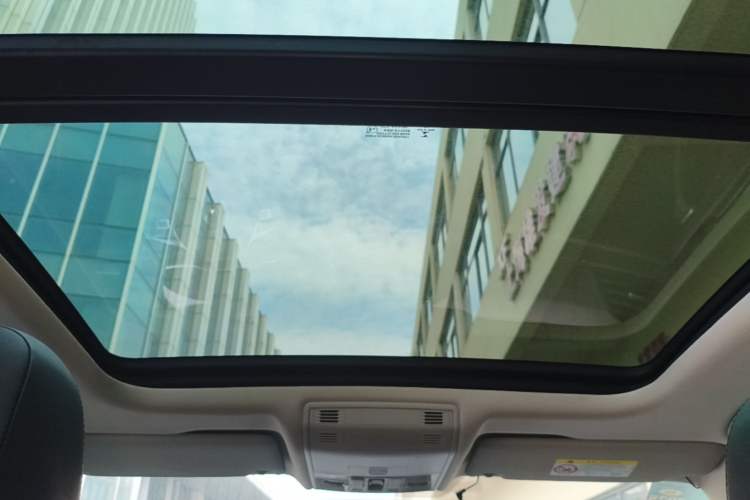 Used Volkswagen Sagitar 2020 200TSI DSG Comfort Version China VI Standard Headliner