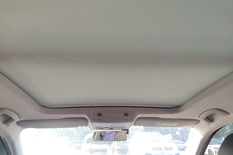 Used Volkswagen Sagitar 2020 280TSI DSG Comfort Version China VI Standard Headliner