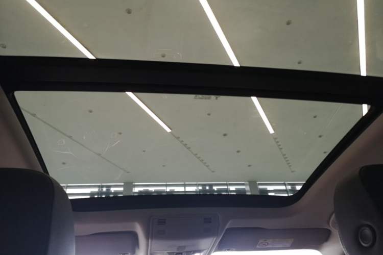 Used Volkswagen Sagitar 2020 280TSI DSG Comfort Version China VI Standard Headliner