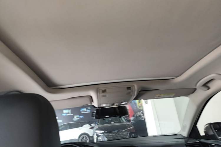 Used Volkswagen Sagitar 2020 200TSI DSG Comfort Version China VI Standard Headliner